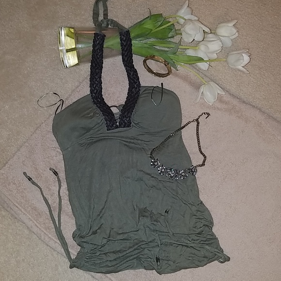 Gorgeous olive green halter top - Picture 1 of 8